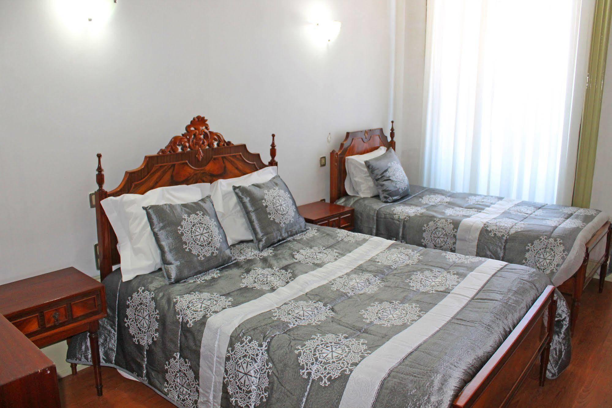 Lunar Guest House Porto Exteriér fotografie