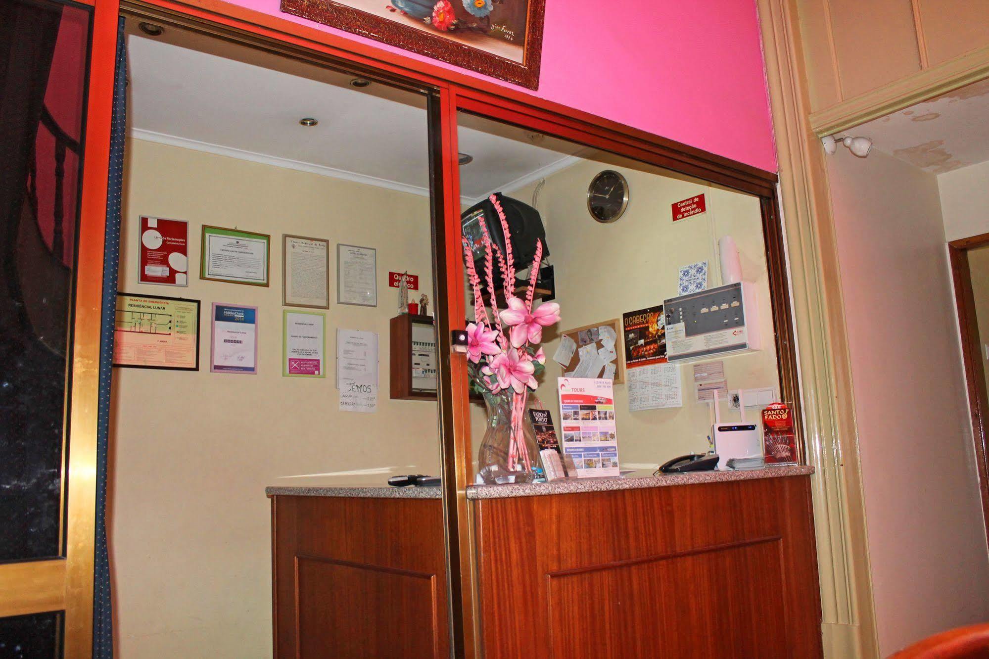 Lunar Guest House Porto Exteriér fotografie