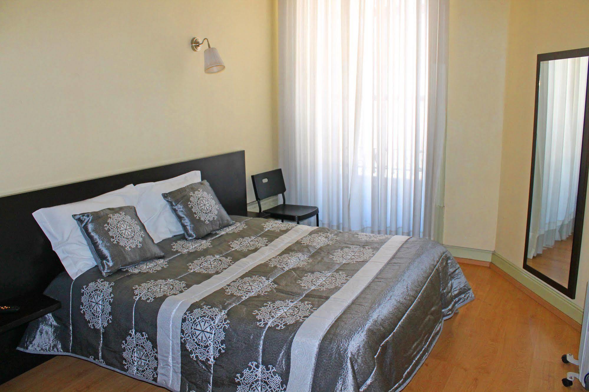 Lunar Guest House Porto Exteriér fotografie
